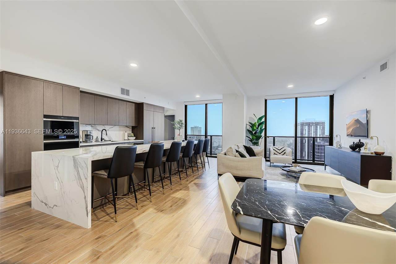 398 5th St - Photo 1