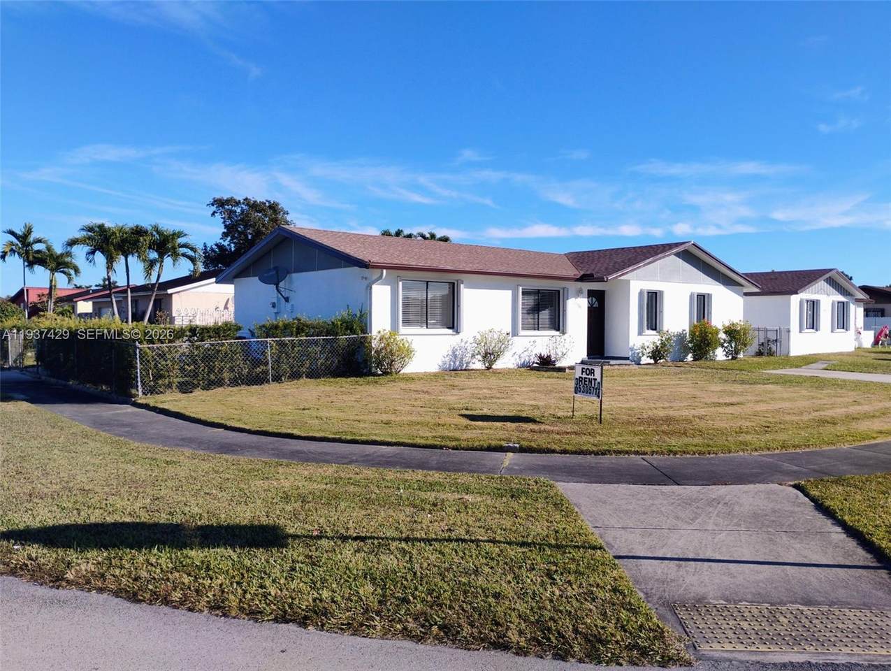 12385 187th Ter - Photo 1