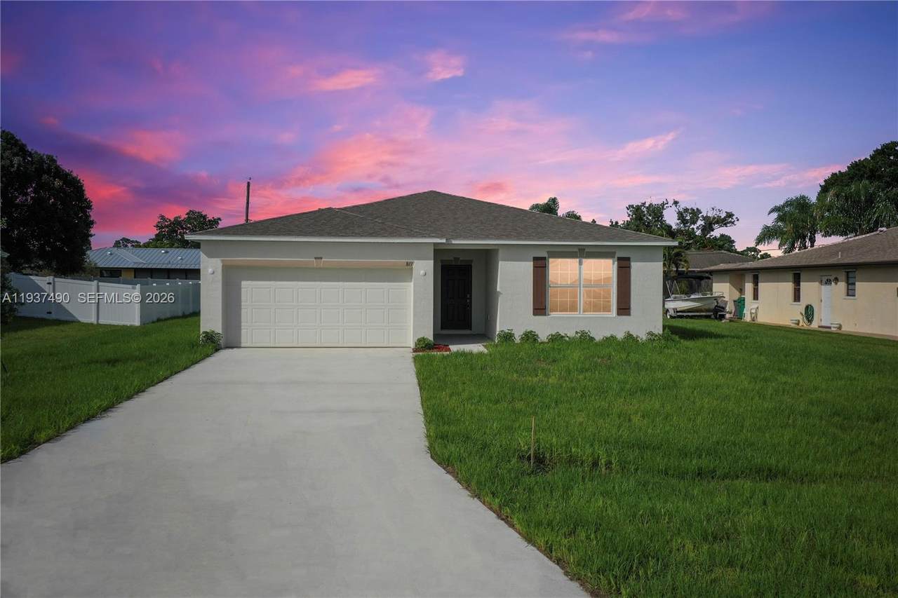 811 Seahouse Dr - Photo 1