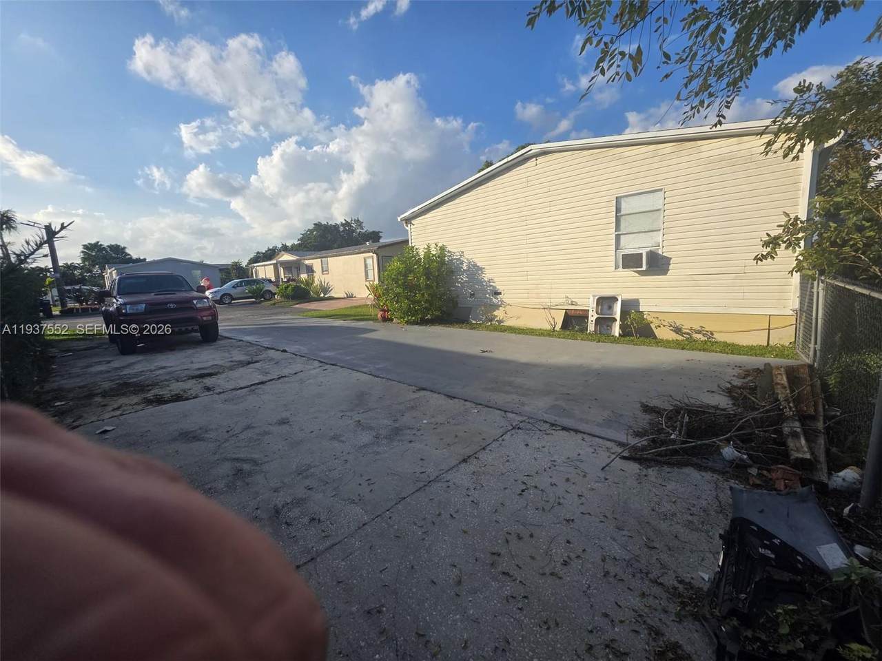 19800 180 Th Ave - Photo 1