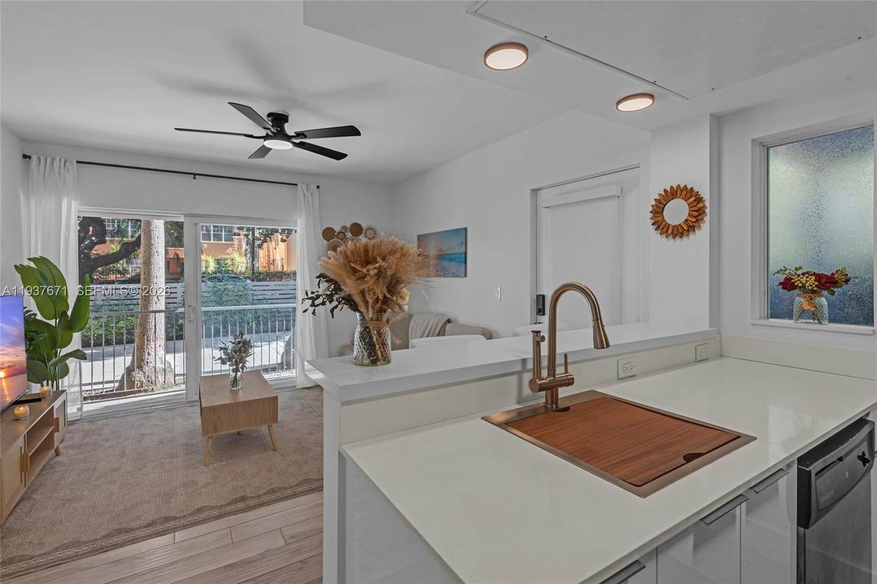 740 Meridian Ave - Photo 1