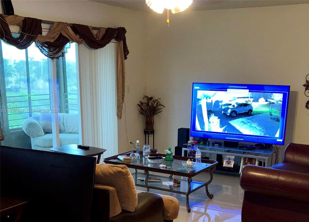 3120 Pine Island Rd - Photo 1