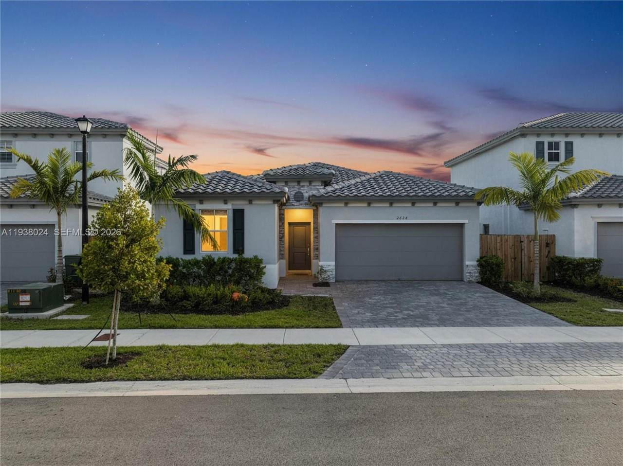 2628 8th Ct - Photo 1