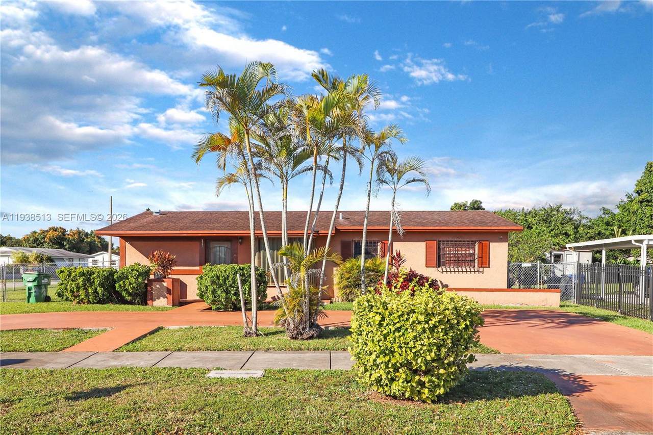 10771 143rd Ter - Photo 1