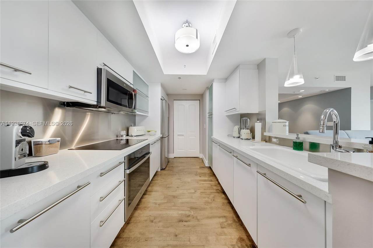 110 Washington Ave - Photo 1