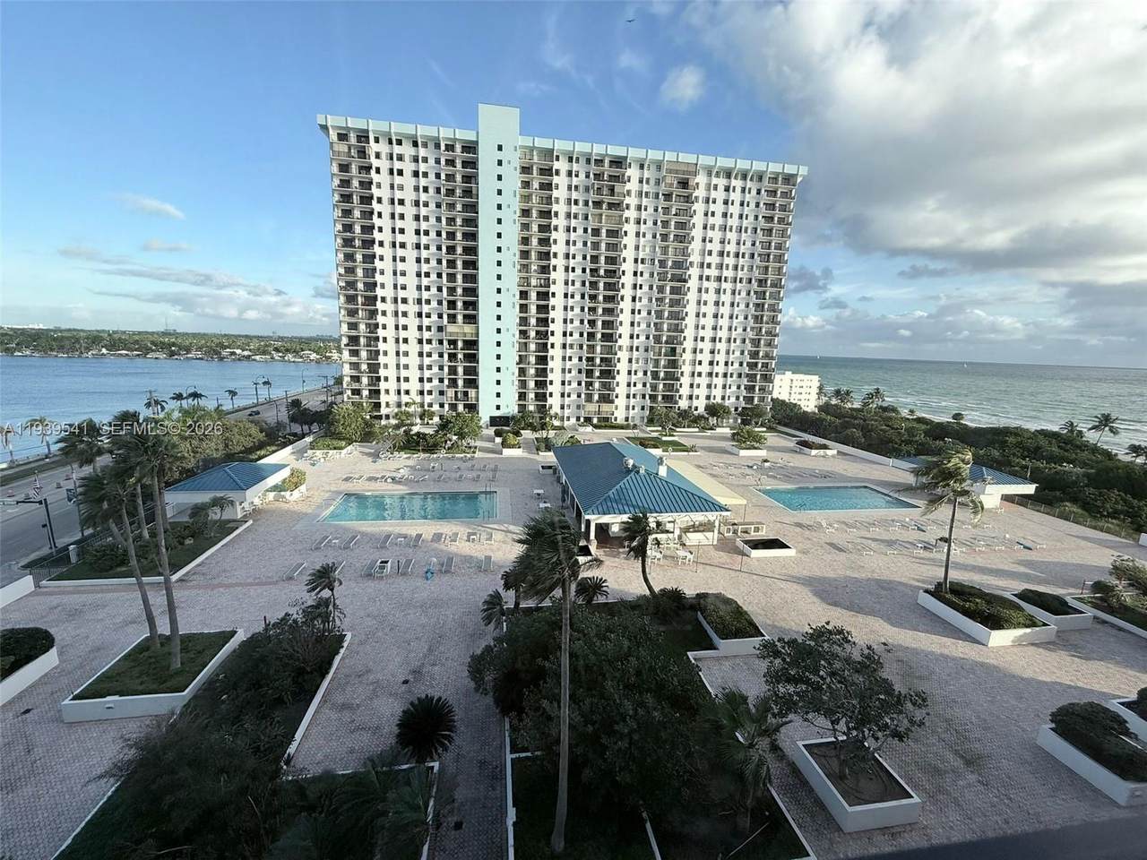 1201 Ocean Dr - Photo 1