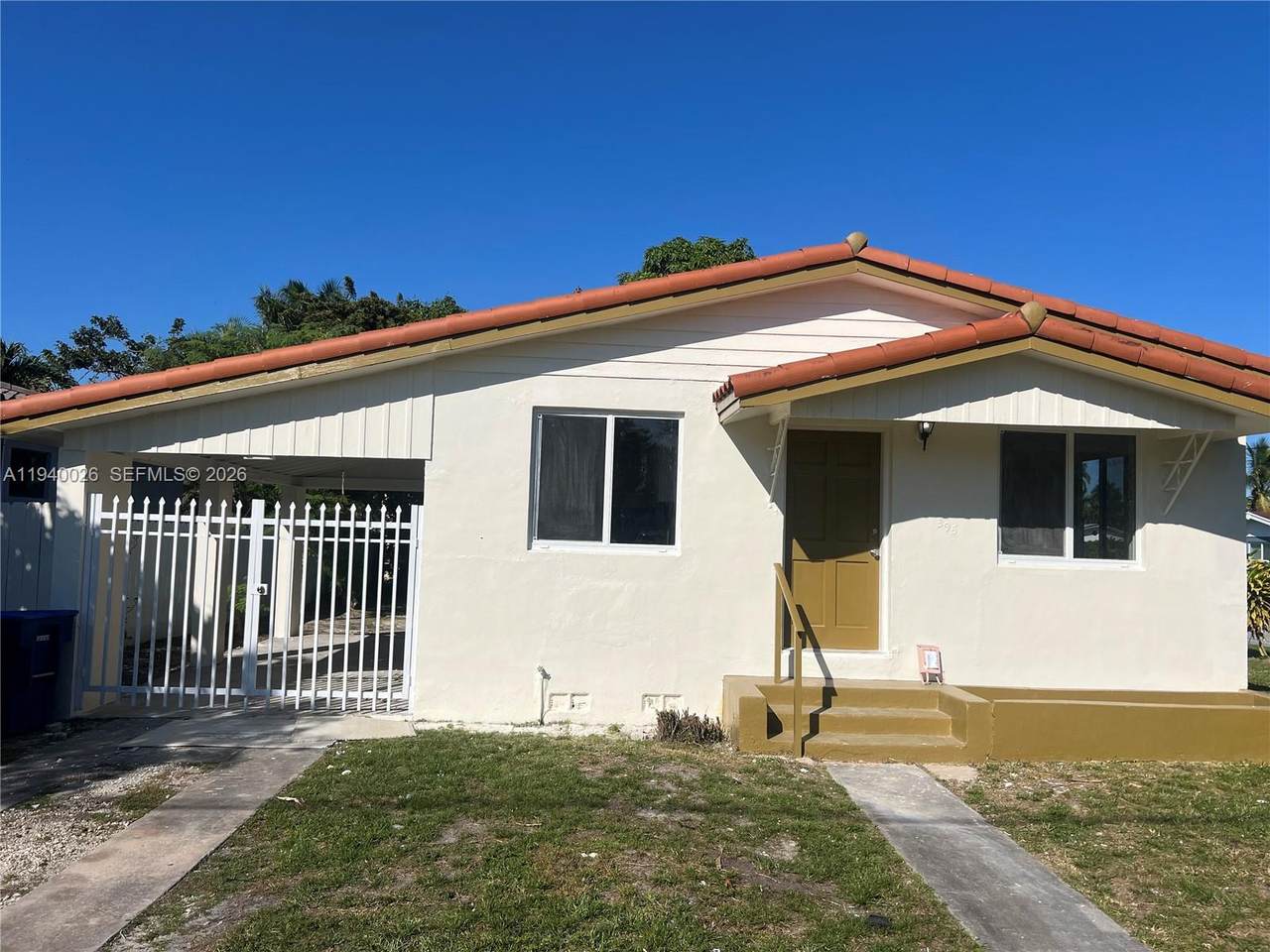 395 112th St - Photo 1