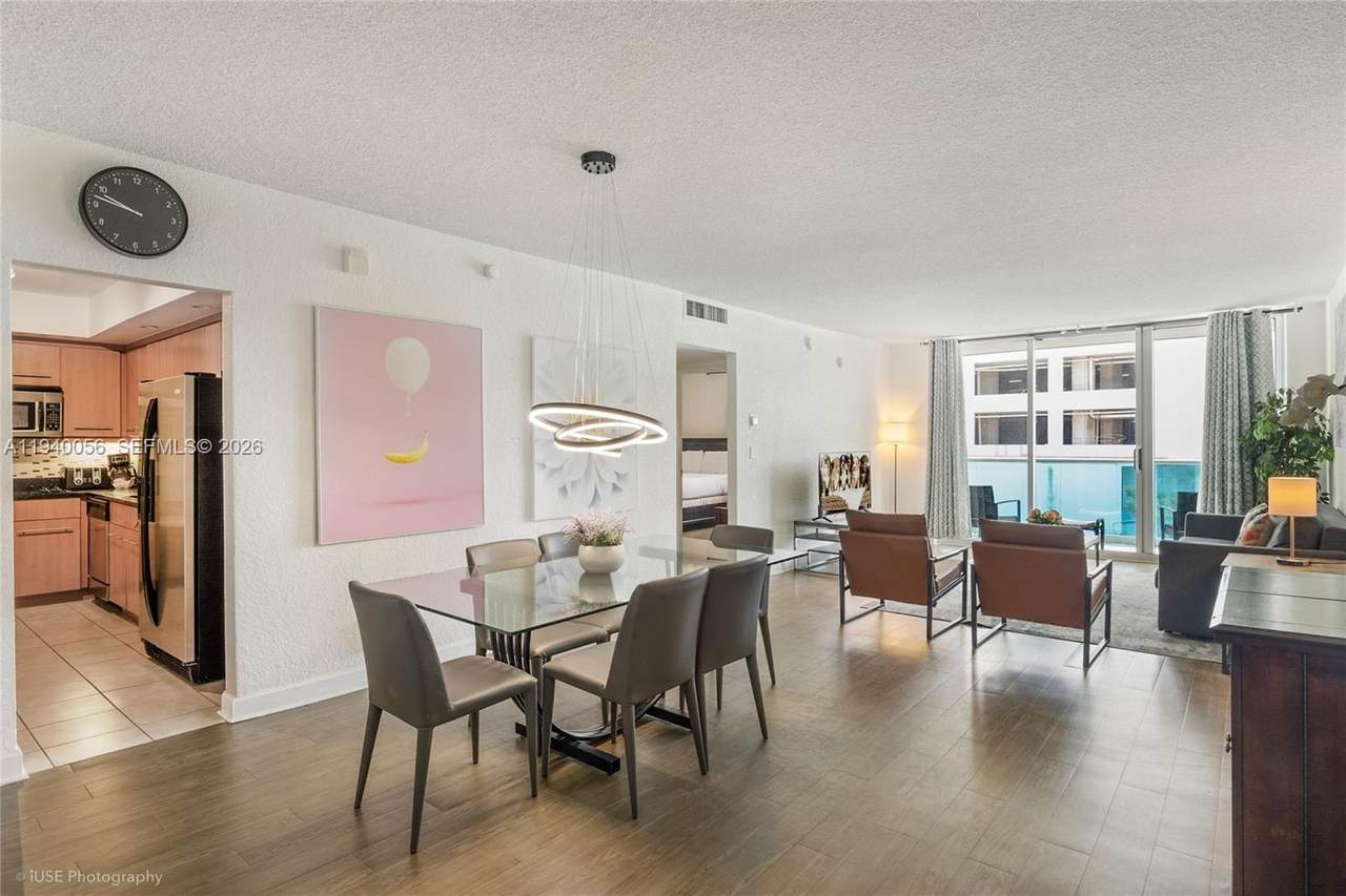 4001 Ocean Dr - Photo 1