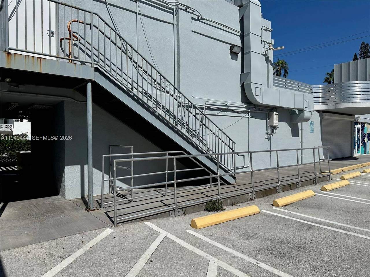 https://bt-photos.global.ssl.fastly.net/miami/1280_boomver_1_A11940444-2.jpg
