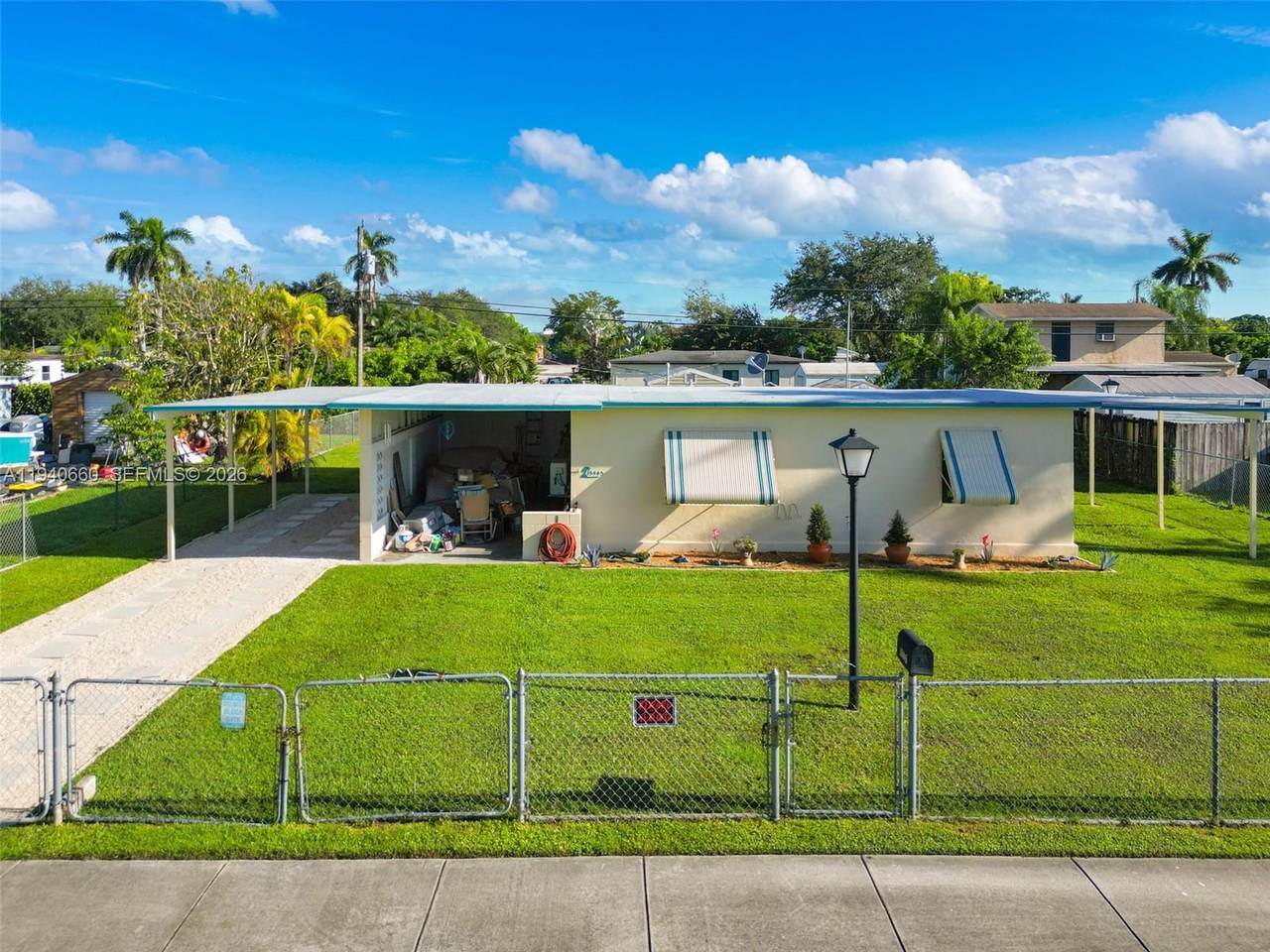 15445 Garfield Dr - Photo 1