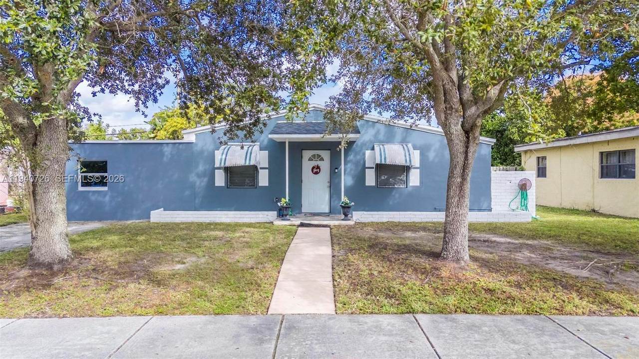 4441 33rd Dr - Photo 1