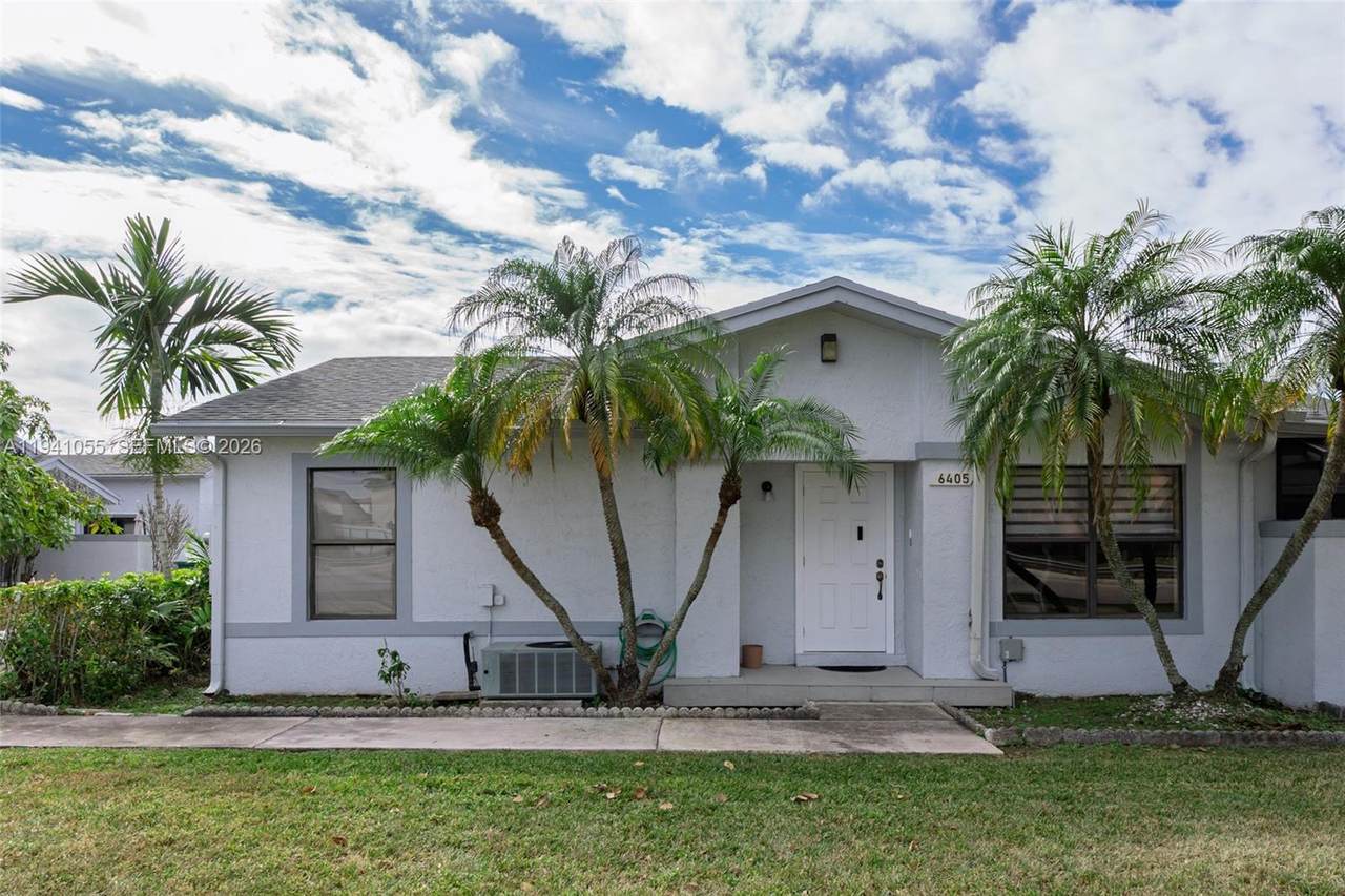 6405 152nd Cir Pl - Photo 1