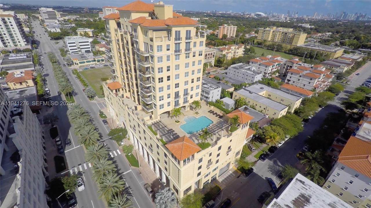 1607 Ponce De Leon Blvd - Photo 1