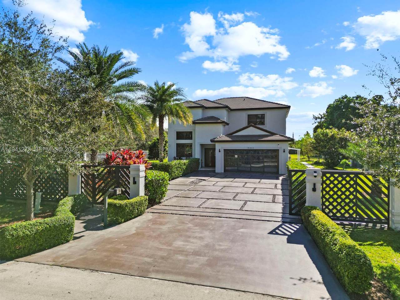 15402 274th St - Photo 1