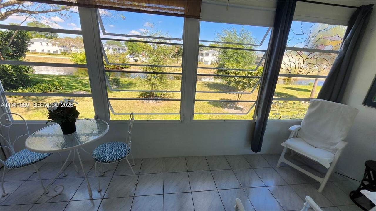 2112 Newport U - Photo 1