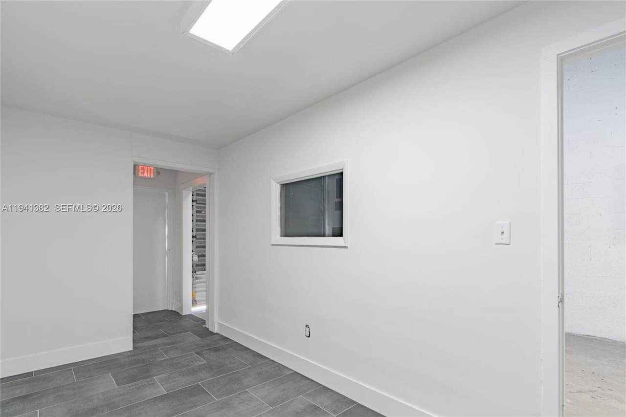 https://bt-photos.global.ssl.fastly.net/miami/1280_boomver_1_A11941382-2.jpg
