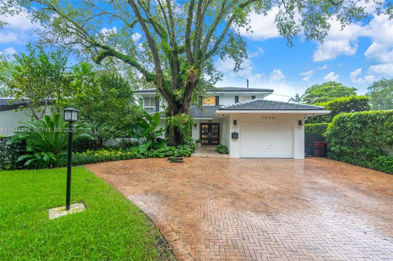 1030 Manati Ave - Photo 1