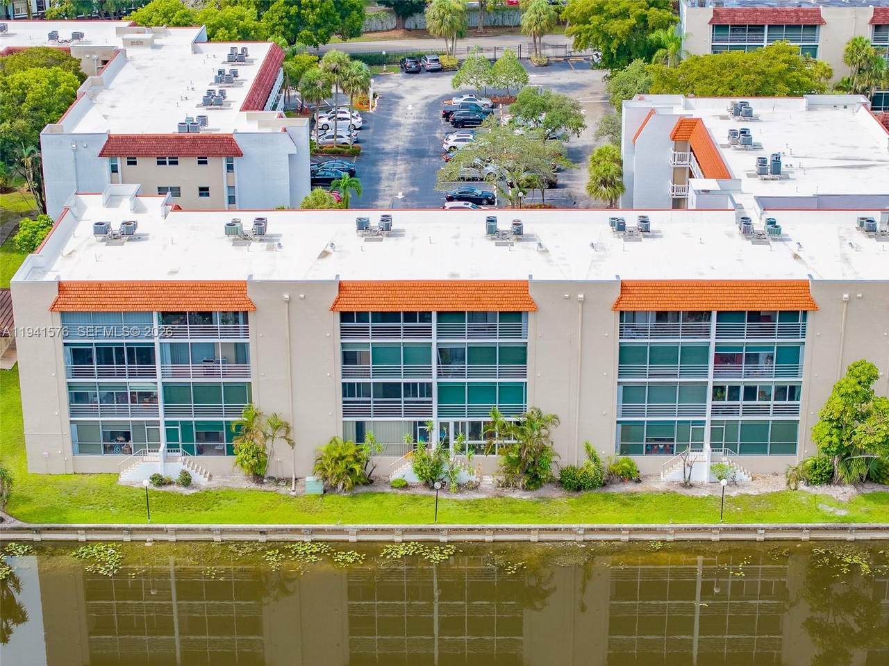 3581 Inverrary Dr - Photo 1