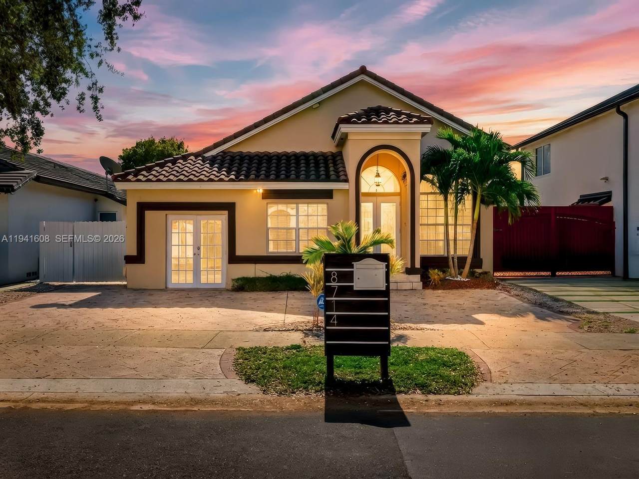 8714 153rd Ter - Photo 1