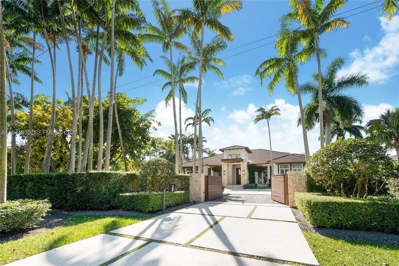 6880 82nd Ave - Photo 1