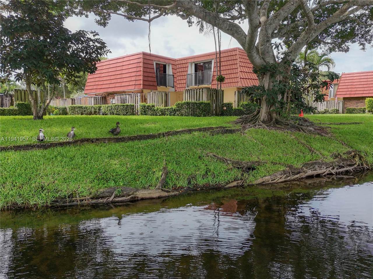 9977 6th Ct - Photo 1