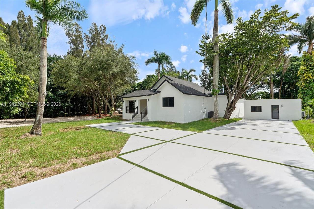https://bt-photos.global.ssl.fastly.net/miami/1280_boomver_1_A11942394-2.jpg