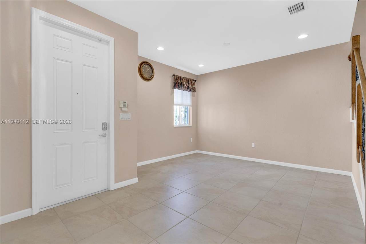 https://bt-photos.global.ssl.fastly.net/miami/1280_boomver_1_A11943112-2.jpg