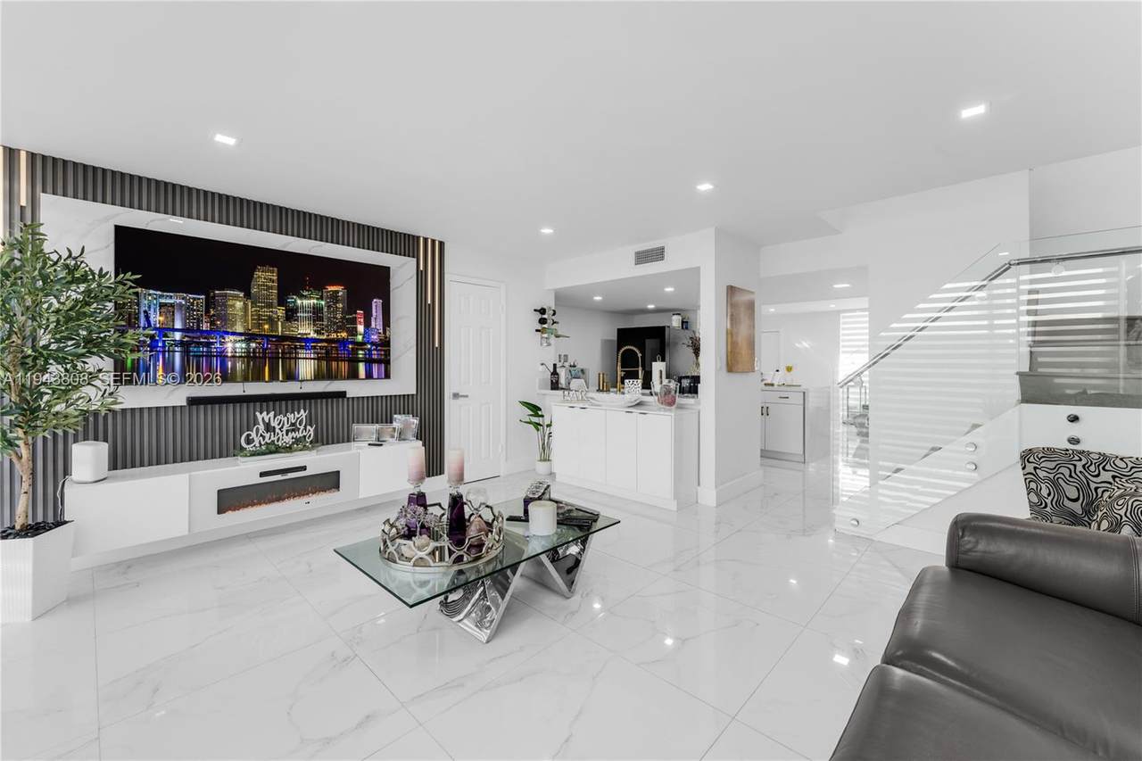 13835 84th St - Photo 1