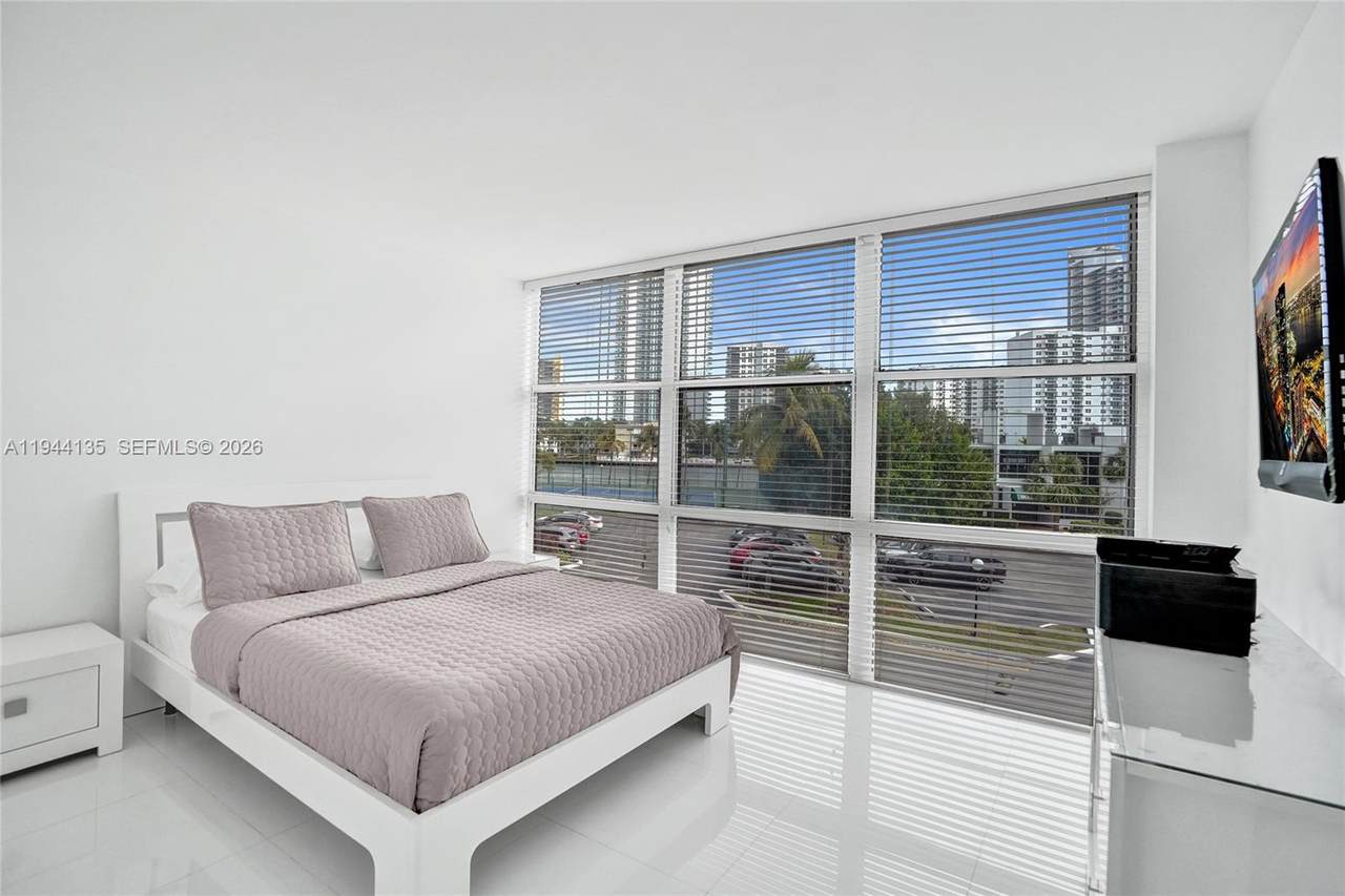 https://bt-photos.global.ssl.fastly.net/miami/1280_boomver_1_A11944135-2.jpg
