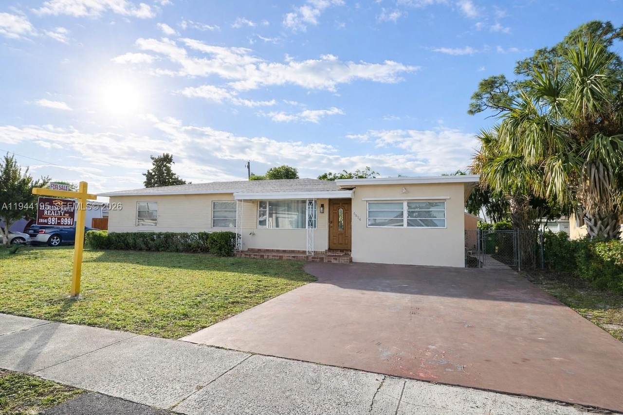 6614 20th St - Photo 1