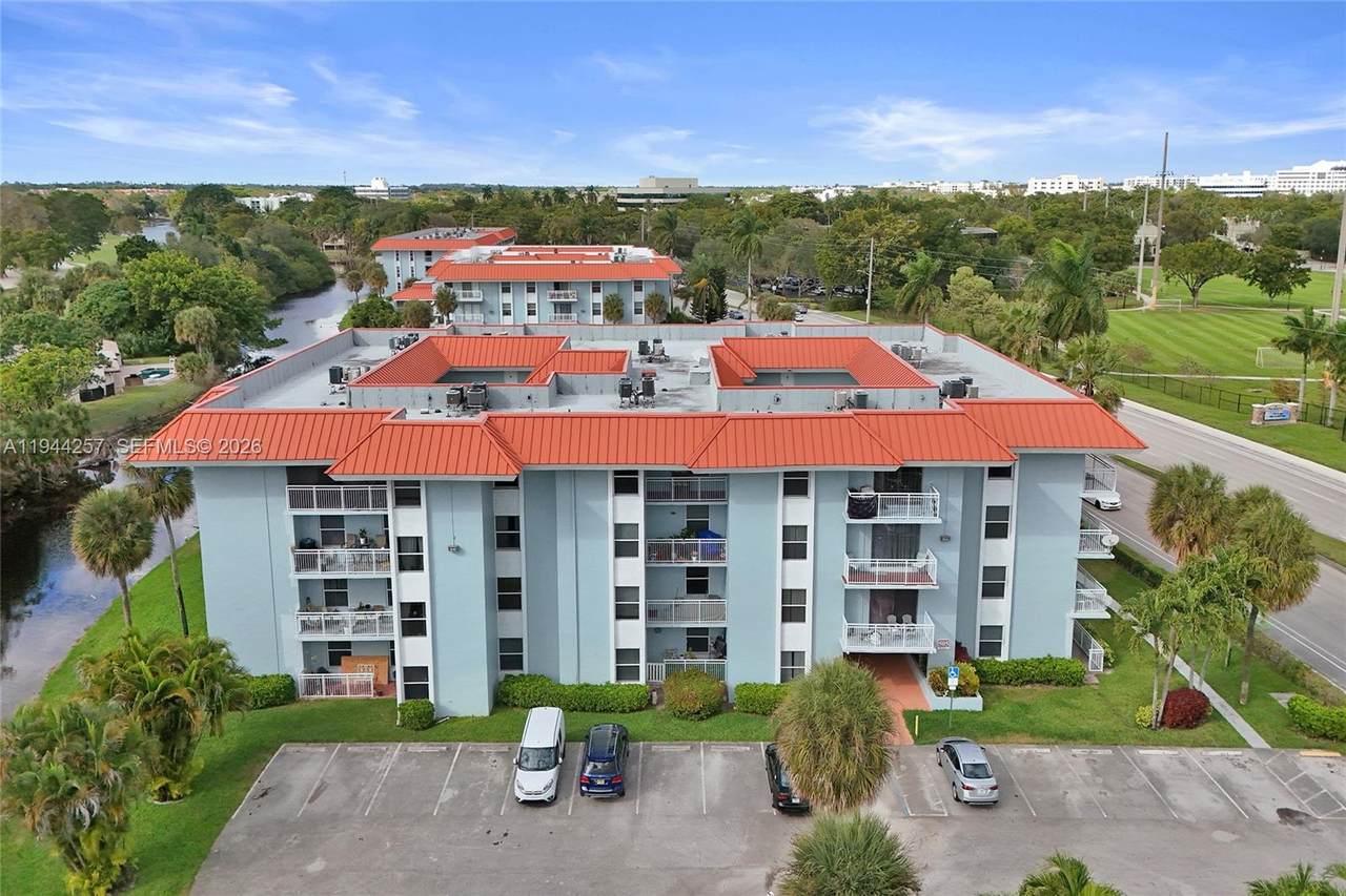 https://bt-photos.global.ssl.fastly.net/miami/1280_boomver_1_A11944257-2.jpg