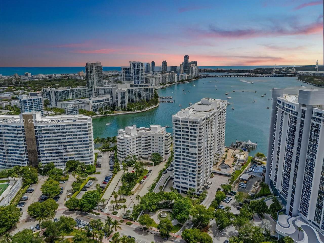 https://bt-photos.global.ssl.fastly.net/miami/1280_boomver_1_A11944310-2.jpg