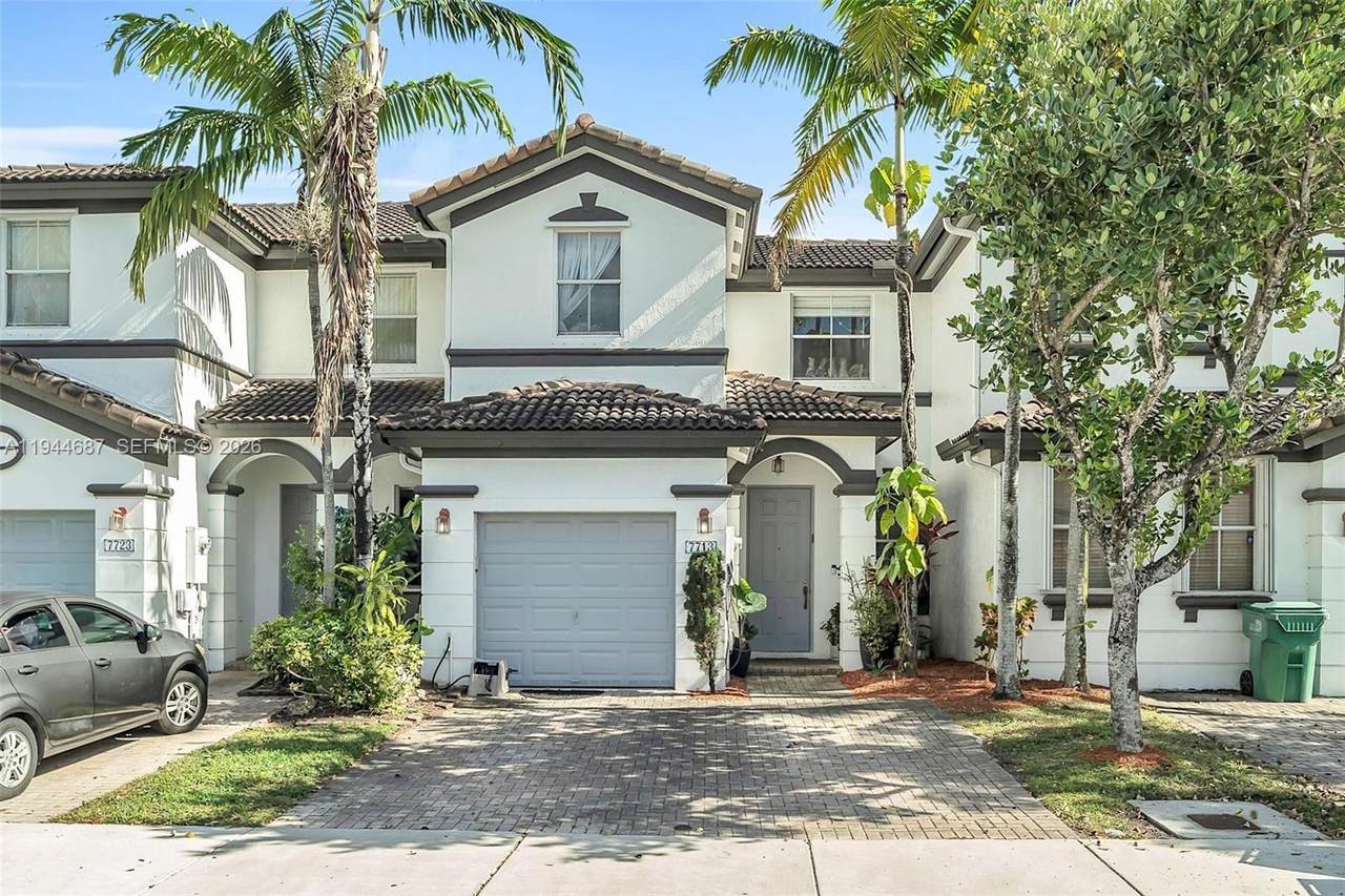 7713 114th Path - Photo 1