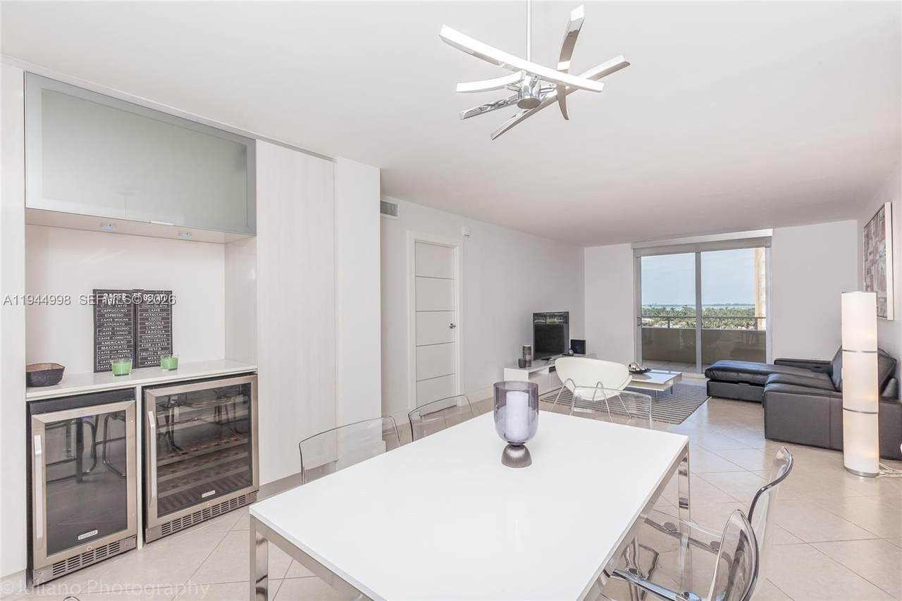 5555 Collins Ave - Photo 1