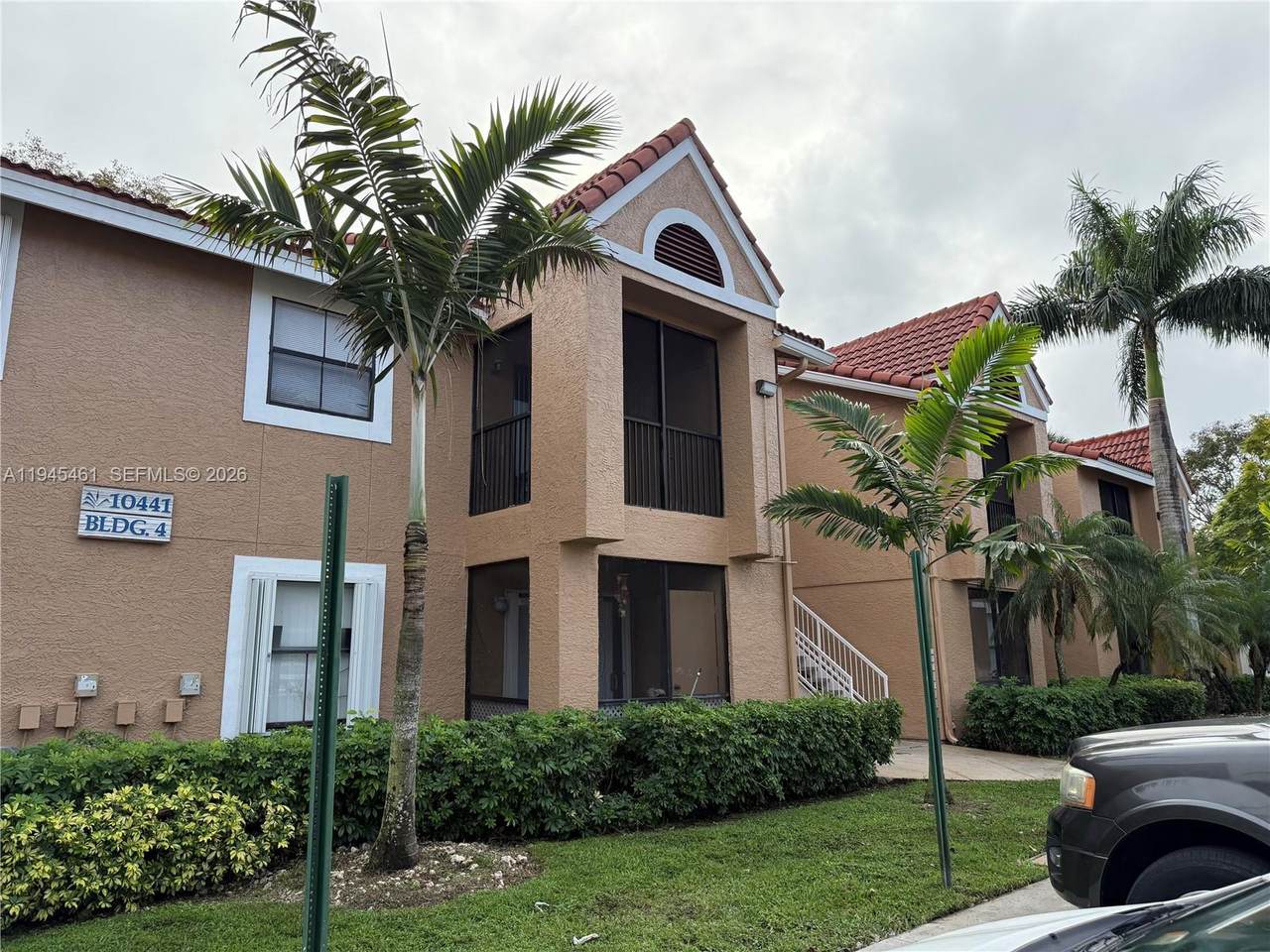 10441 156th Ct - Photo 1