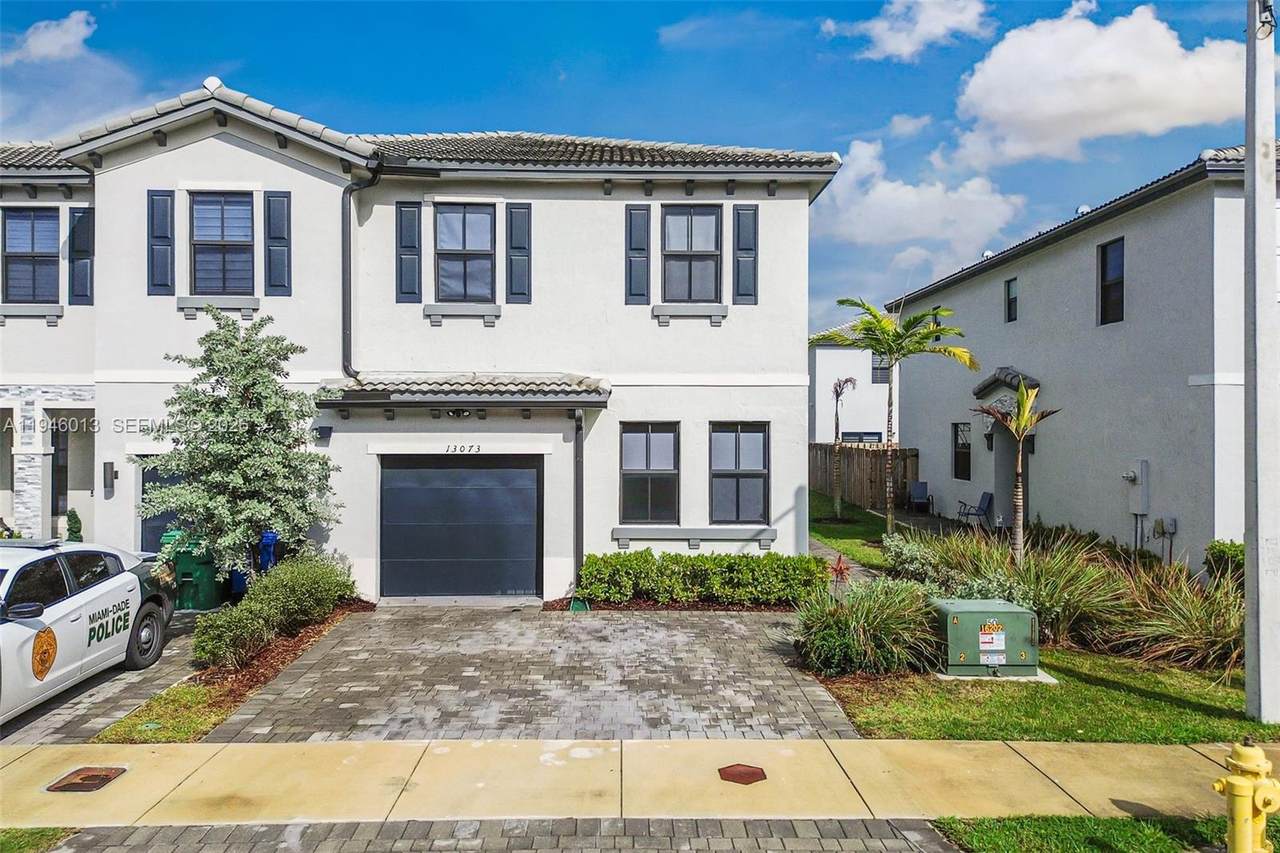 13073 286th Way - Photo 1