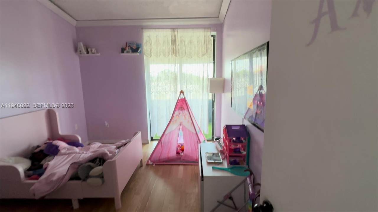 https://bt-photos.global.ssl.fastly.net/miami/1280_boomver_1_A11946022-2.jpg
