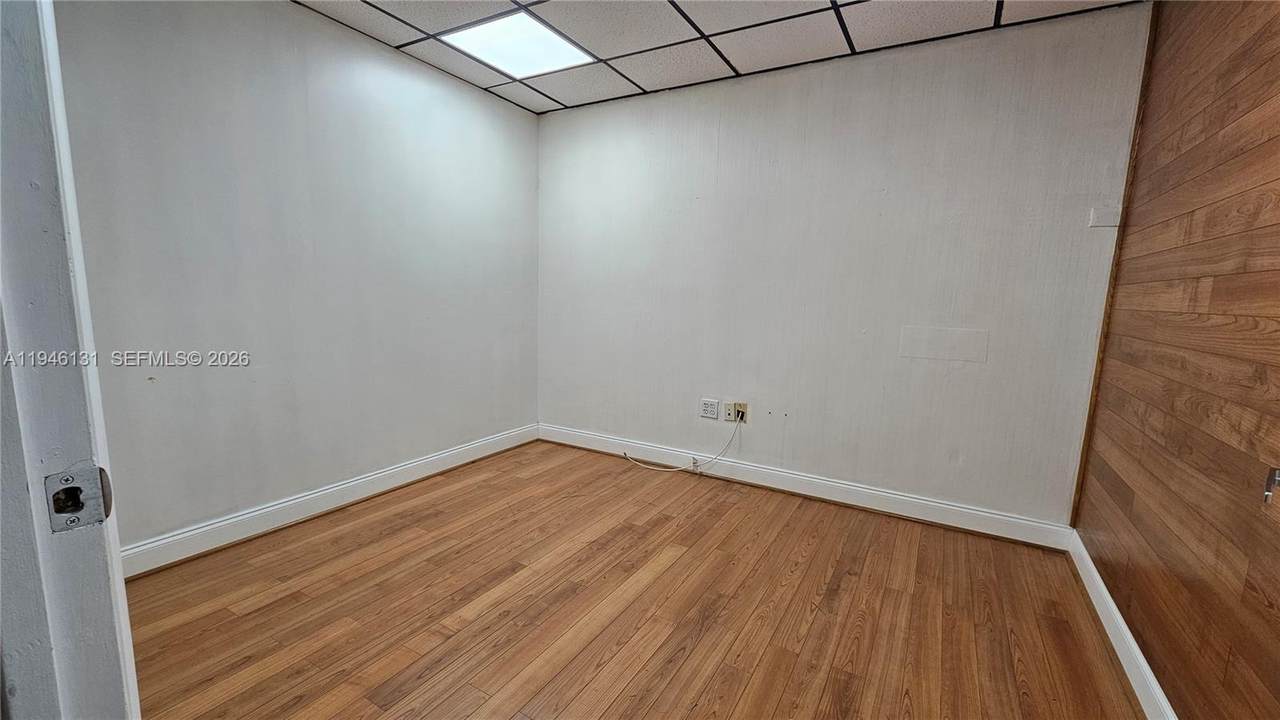 17801 2nd Ave - Photo 1