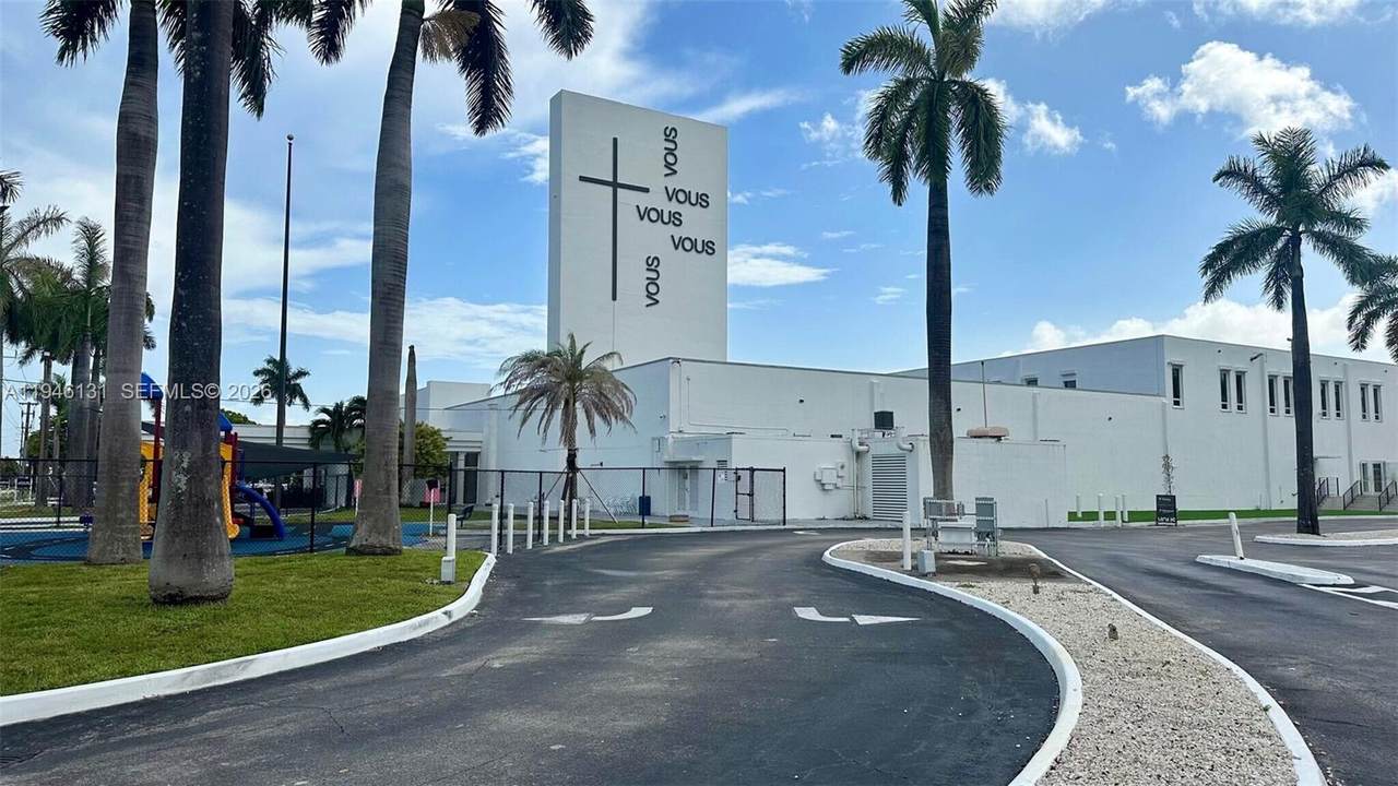 https://bt-photos.global.ssl.fastly.net/miami/1280_boomver_1_A11946131-2.jpg