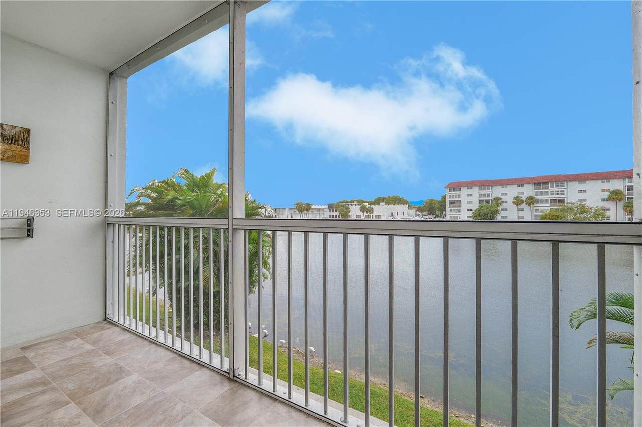https://bt-photos.global.ssl.fastly.net/miami/1280_boomver_1_A11946353-2.jpg