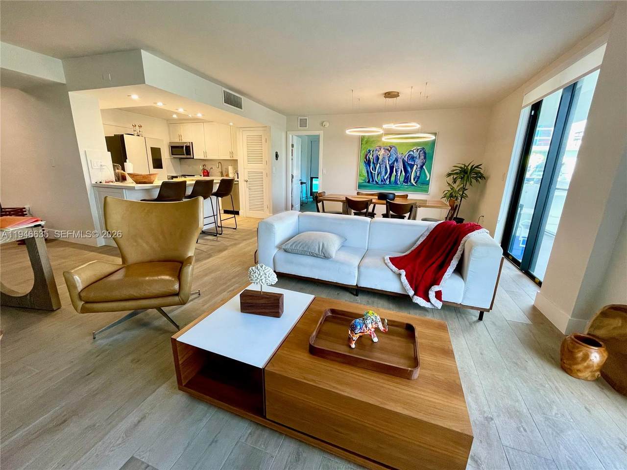 https://bt-photos.global.ssl.fastly.net/miami/1280_boomver_1_A11946635-2.jpg