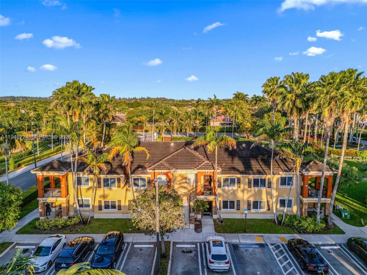 945 34th Ave - Photo 1