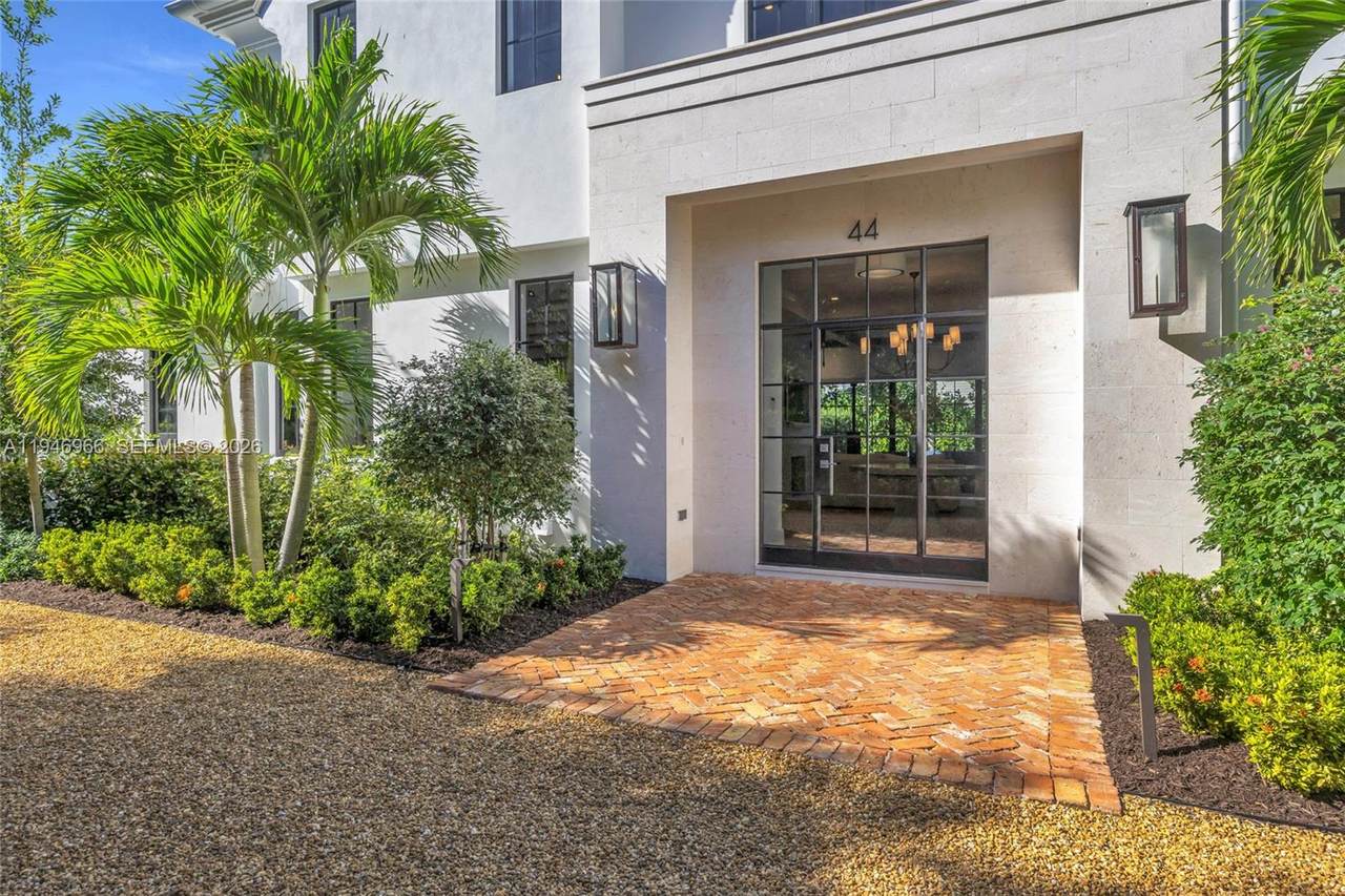 https://bt-photos.global.ssl.fastly.net/miami/1280_boomver_1_A11946966-2.jpg