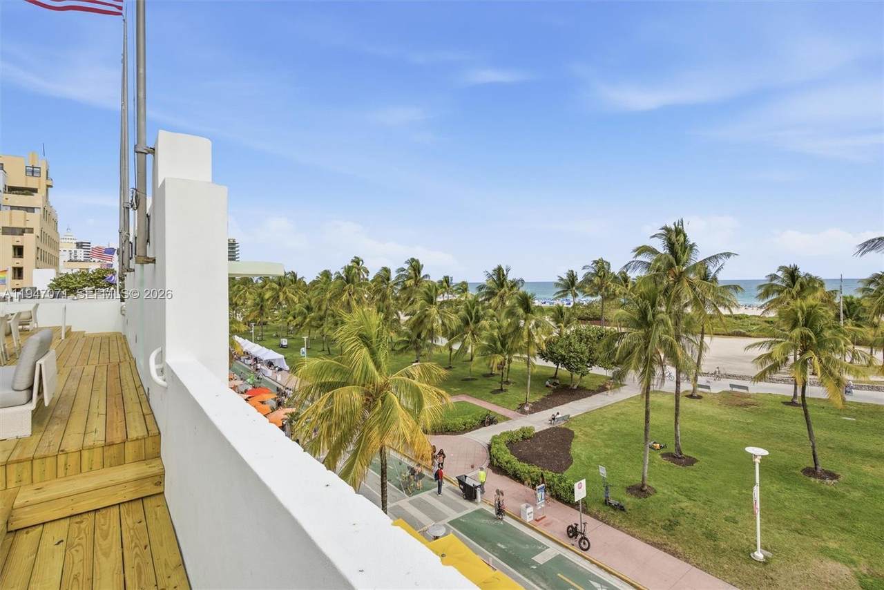 https://bt-photos.global.ssl.fastly.net/miami/1280_boomver_1_A11947071-2.jpg