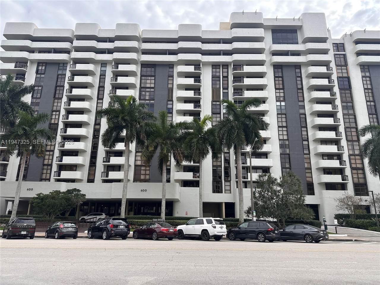 600 Biltmore Way - Photo 1