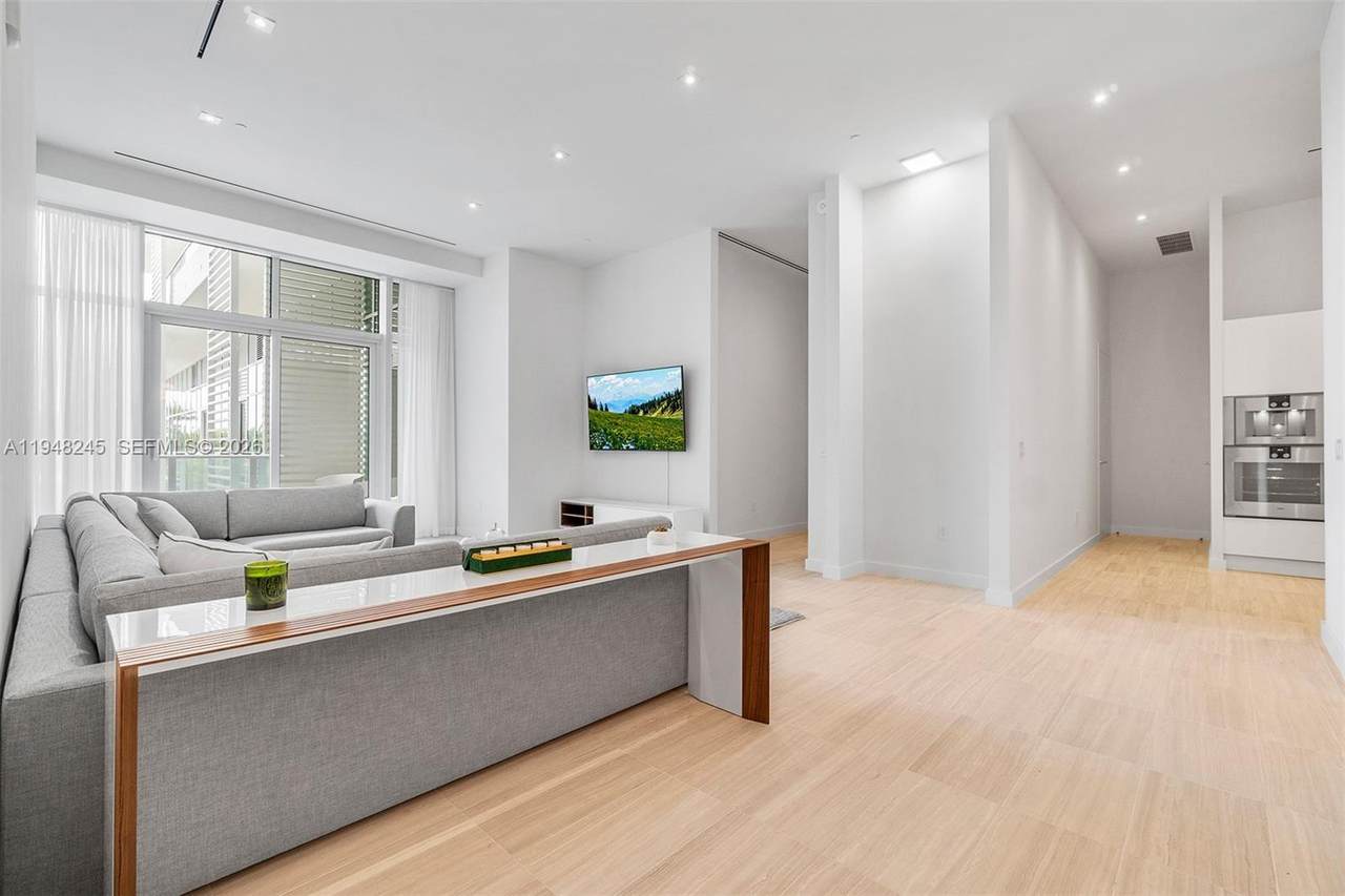 4701 Meridian Ave - Photo 1