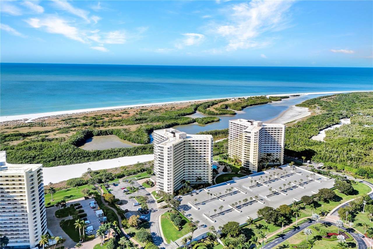 380 Seaview Ct - Photo 1