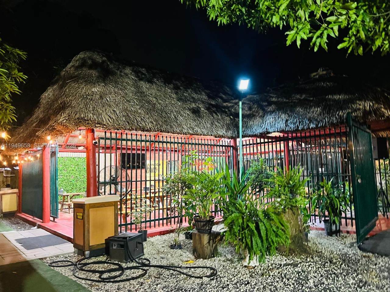 https://bt-photos.global.ssl.fastly.net/miami/1280_boomver_1_A11949658-2.jpg