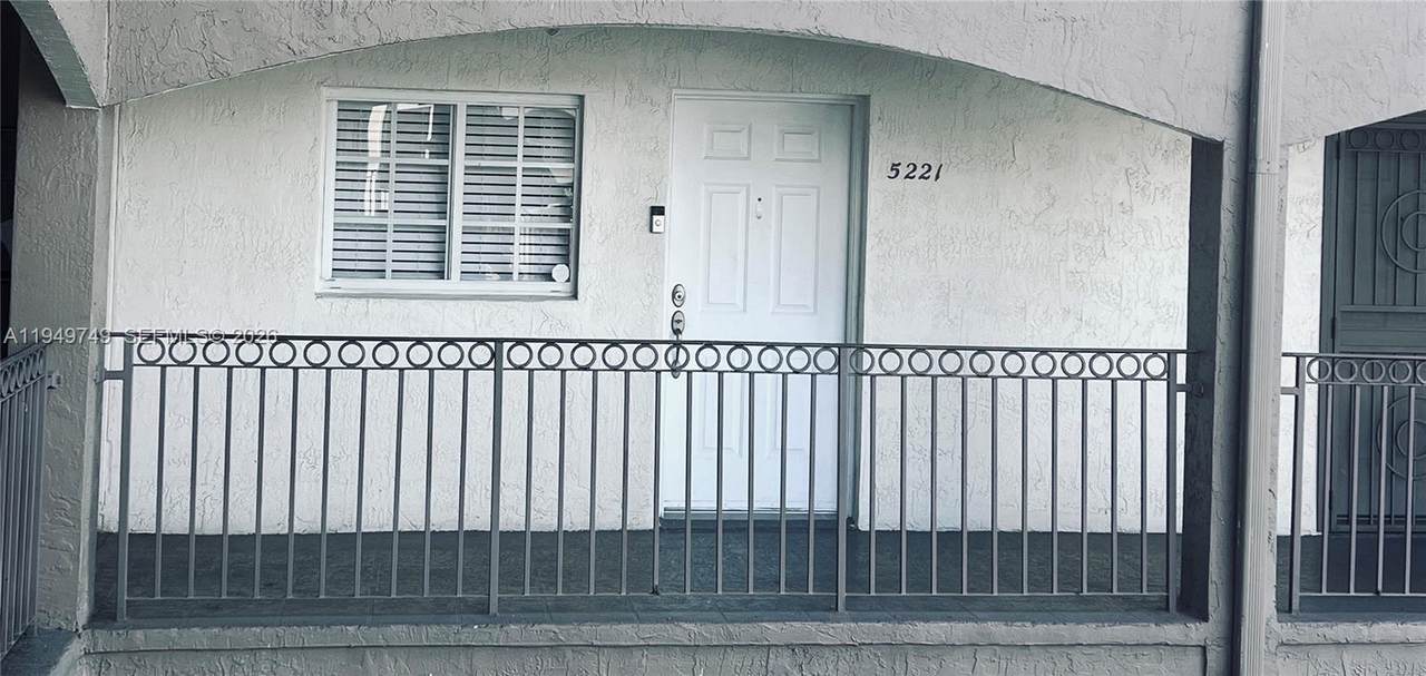 8851 119th St - Photo 1