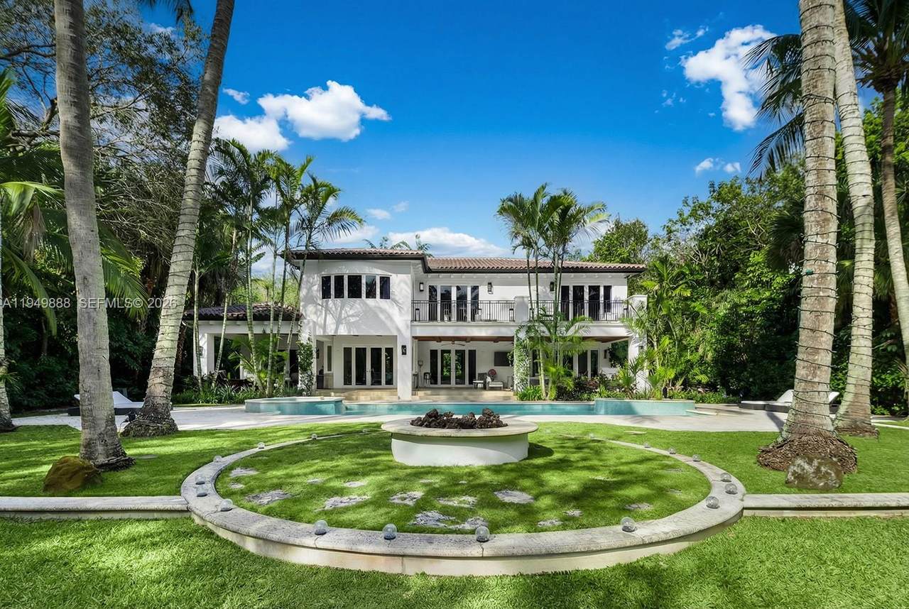 https://bt-photos.global.ssl.fastly.net/miami/1280_boomver_1_A11949888-2.jpg